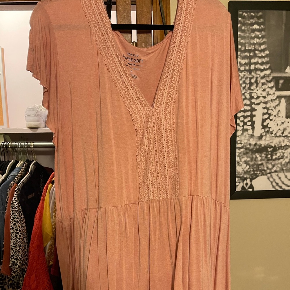 Torrid Super Soft Blush Top Size 5